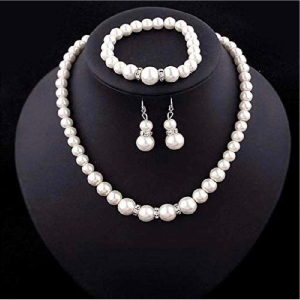 SOLD-
PEARL JEWELRY SET